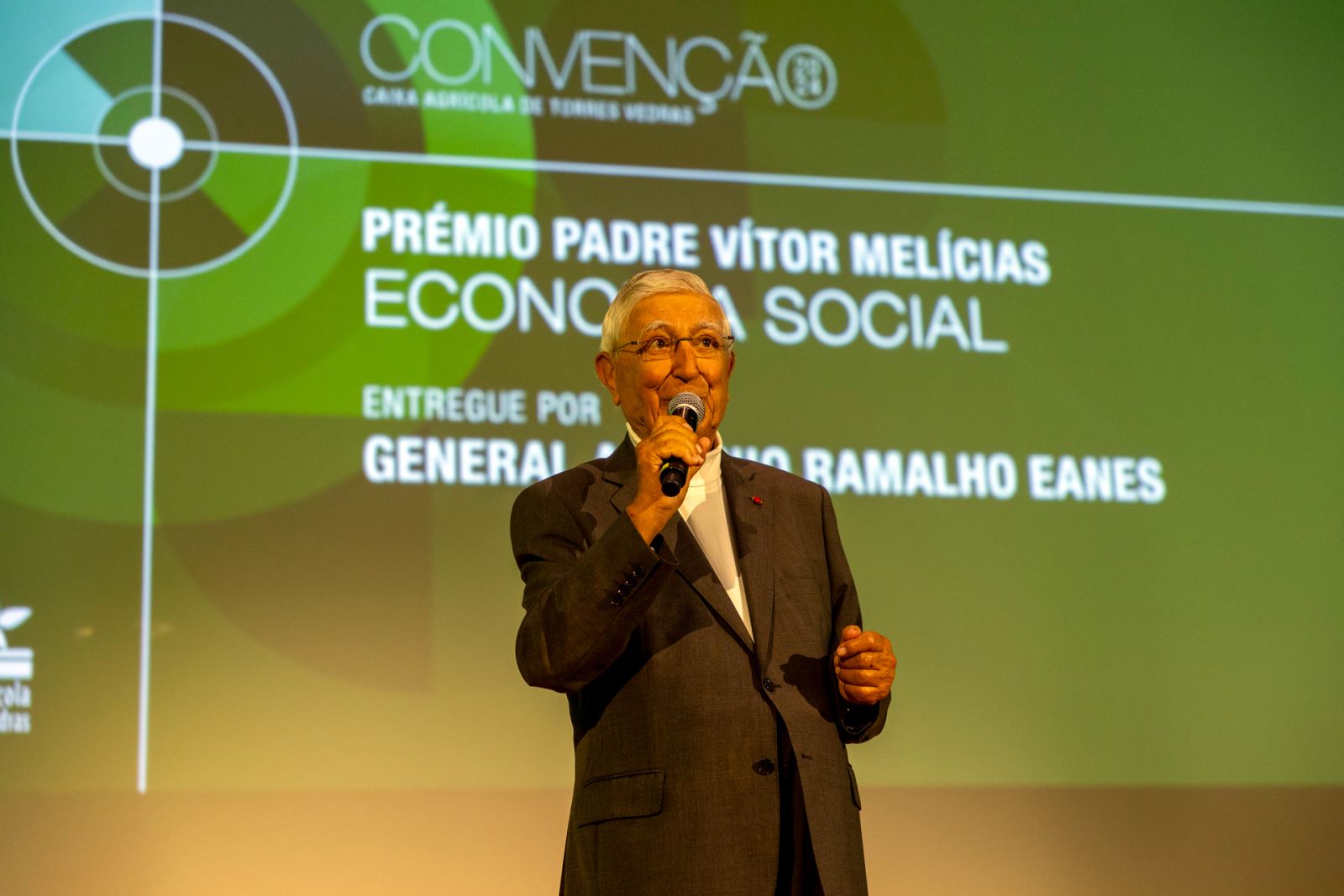 Reconhecimento | Vítor Melícias recebeu prémio de economia social