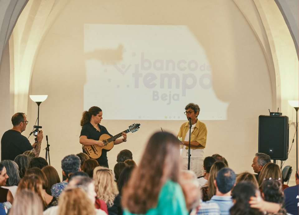 Beja | Banco para trocar tempo e fortalecer comunidade