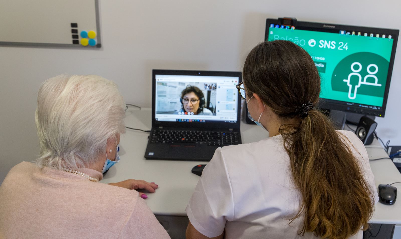 Balcões SNS24 | Facilitar o acesso de pessoas institucionalizadas aos serviços de saúde