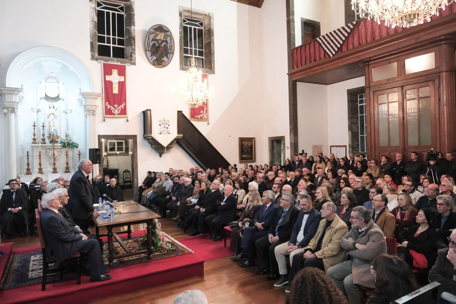 Praia da Vitória | Homenagem pela dedicação à sua terra