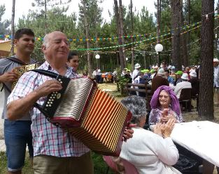 Águeda | Sardinhada interinstitucional ao som das concertinas