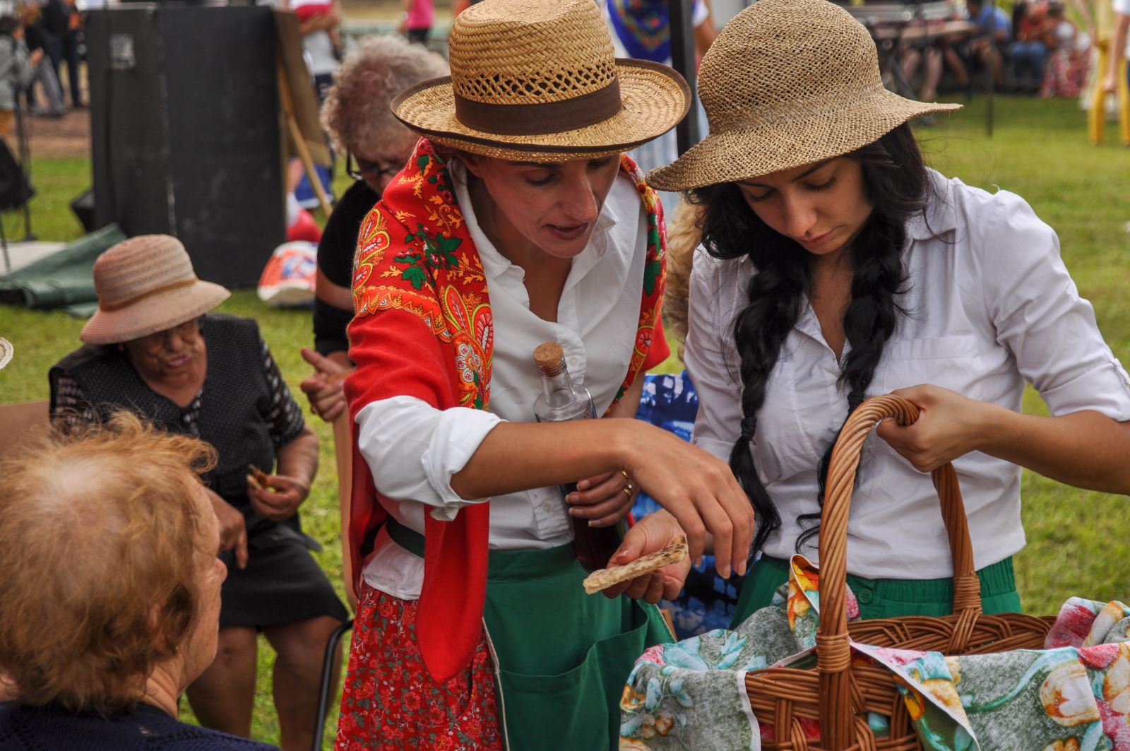 Maia | Recriação de colheitas reúne várias gerações