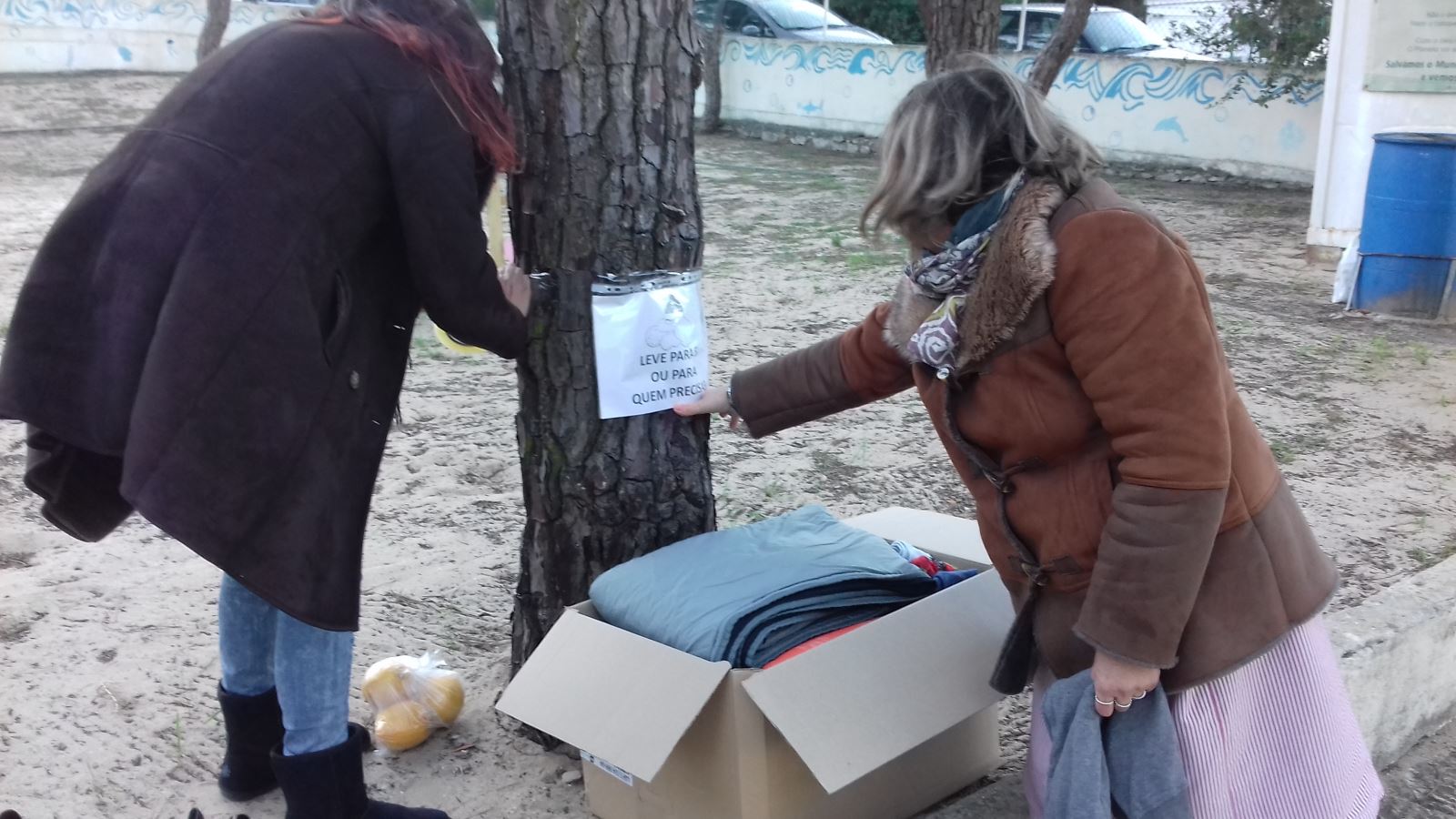 Almada | Agasalhos para população da Trafaria sem acesso a eletricidade 